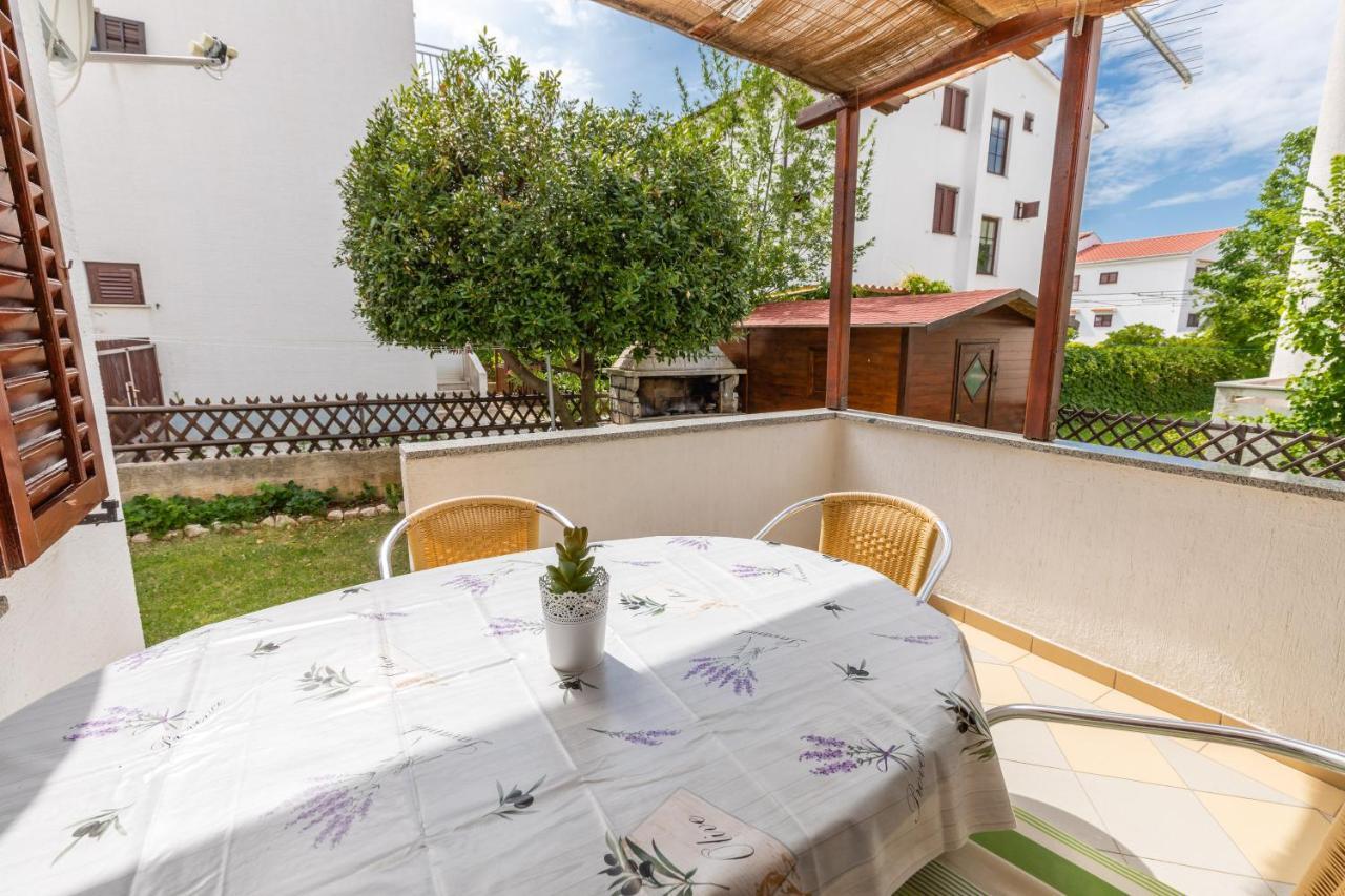 Apartman Lana Baška Exterior foto